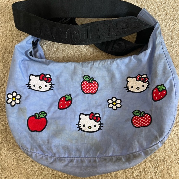 BAGGU Handbags - Hello Kitty Blue baggu Shoulder Bag